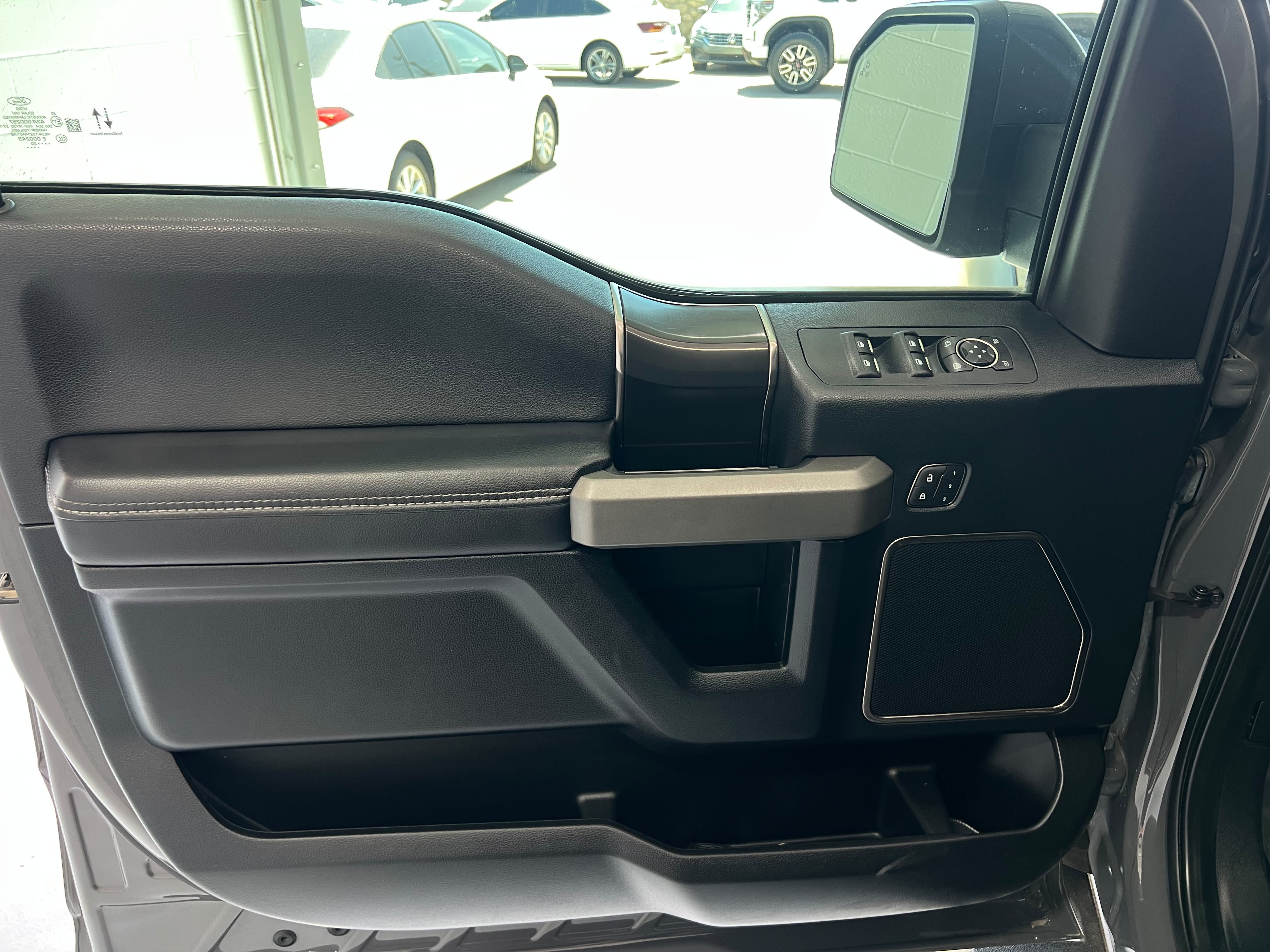 Used 2020 Ford F150 Raptor w/ Equipment Group 802A Luxury AWD/4WD image 13
