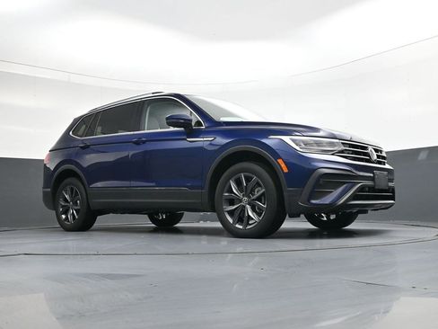 Used 2022 Volkswagen Tiguan SE image 24
