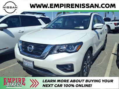 Certified 2018 Nissan Pathfinder Platinum w/ Cargo Package