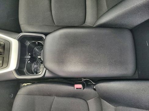 Certified 2025 Toyota RAV4 LE AWD/4WD image 21