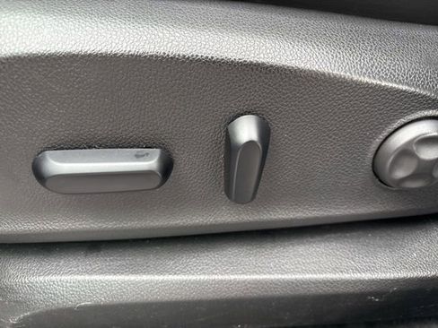 Used 2018 Buick Envision Essence image 21