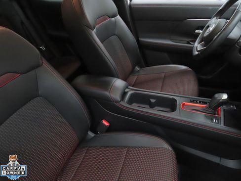 Used 2025 Nissan Kicks SR AWD/4WD image 25