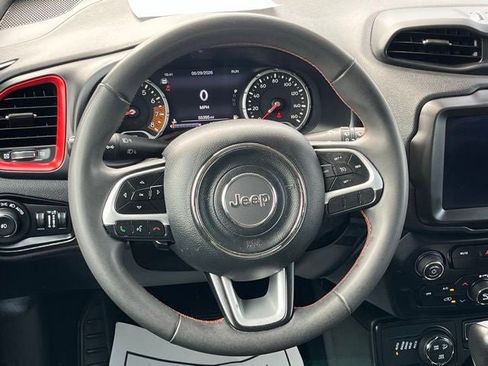 Used 2023 Jeep Renegade Trailhawk AWD/4WD image 13