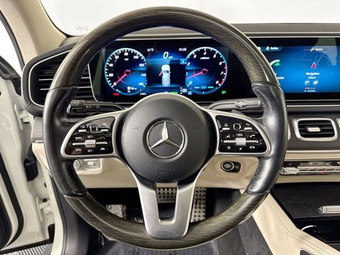 Used 2021 Mercedes-Benz GLS 580 4MATIC image 11