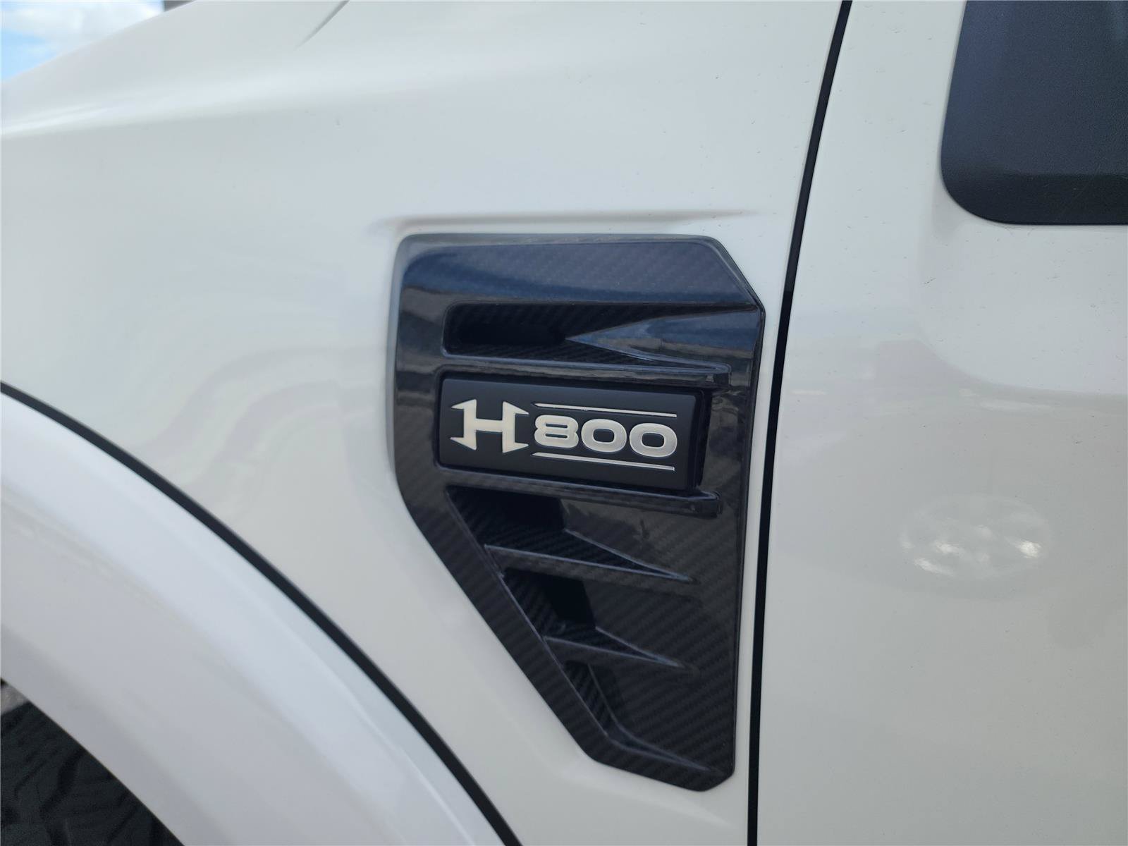 New 2025 Ford F150 Lariat w/ Equipment Group 502A High AWD/4WD image 18