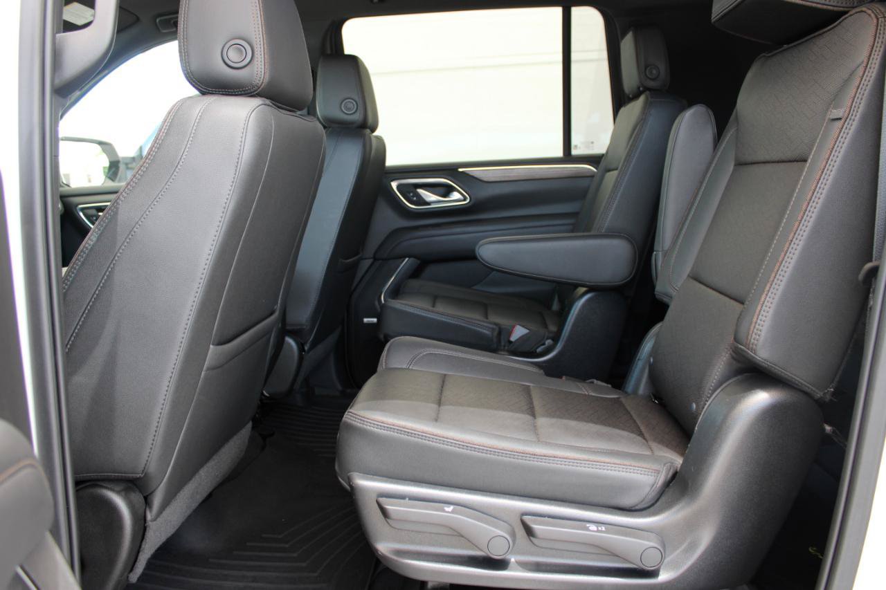 Used 2022 Chevrolet Suburban High Country AWD/4WD image 13