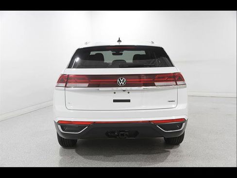 Used 2024 Volkswagen Atlas Cross Sport SE AWD/4WD image 19