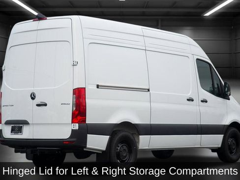 Used 2025 Mercedes-Benz Sprinter 2500 image 13