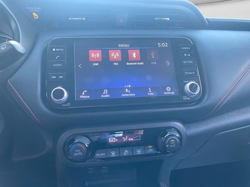 Used 2021 Nissan Kicks SR FWD image 15