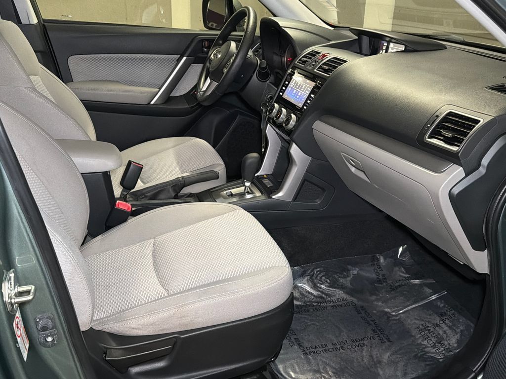 Used 2017 Subaru Forester 2.5i Premium w/ All-Weather Package AWD/4WD image 10