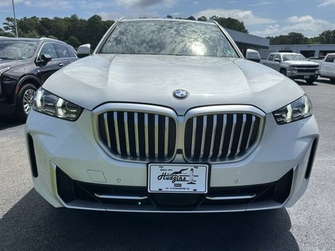 Used 2024 BMW X5 xDrive40i w/ Premium Package image 2