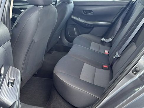 Used 2024 Nissan Sentra SV image 23