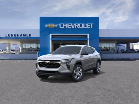 New 2026 Chevrolet Trax LS image 8