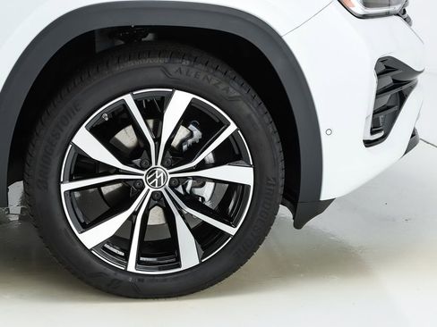 New 2026 Volkswagen Atlas SEL Premium R-Line image 53