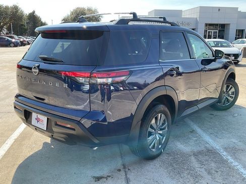 New 2026 Nissan Pathfinder SV image 5