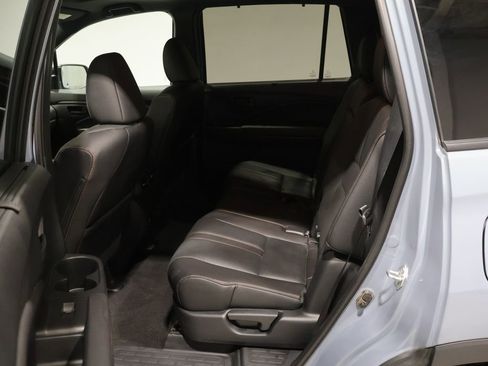 Used 2024 Honda Passport TrailSport image 18
