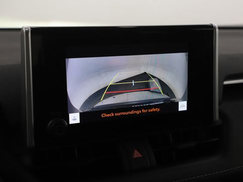 Used 2024 Toyota RAV4 LE image 29