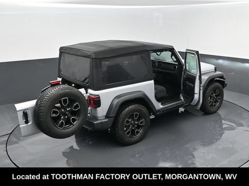 Used 2023 Jeep Wrangler Sport AWD/4WD image 23