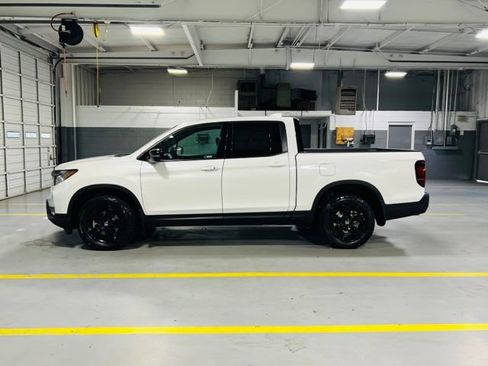 New 2026 Honda Ridgeline Black Edition image 16