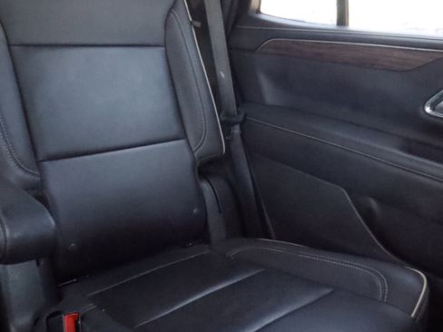 Used 2023 Chevrolet Tahoe Premier AWD/4WD image 14