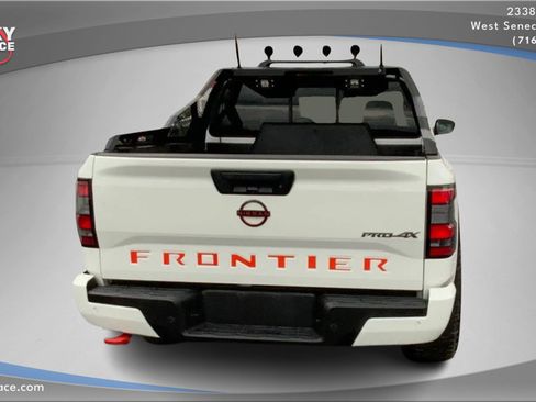 Used 2022 Nissan Frontier PRO-4X w/ Technology Package image 6