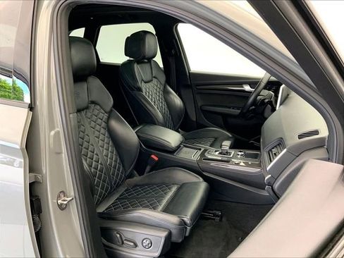 Used 2019 Audi SQ5 Premium Plus AWD/4WD image 17