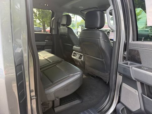 Used 2023 Ford F350 Lariat w/ Lariat Ultimate Package AWD/4WD image 14
