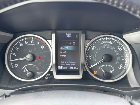 Used 2021 Toyota Tacoma SR5 image 17