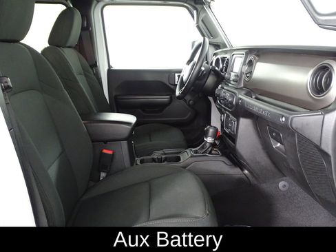 Used 2021 Jeep Wrangler Unlimited Sport image 14