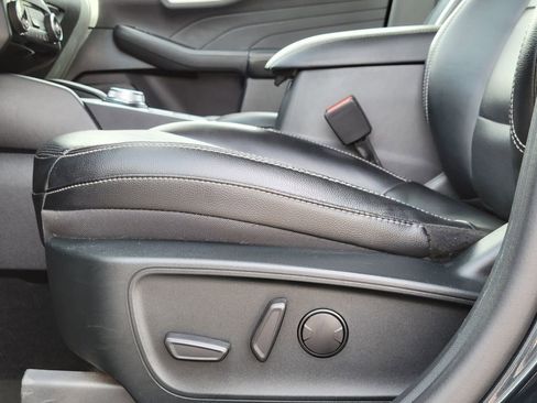 Certified 2022 Ford Escape SEL image 24