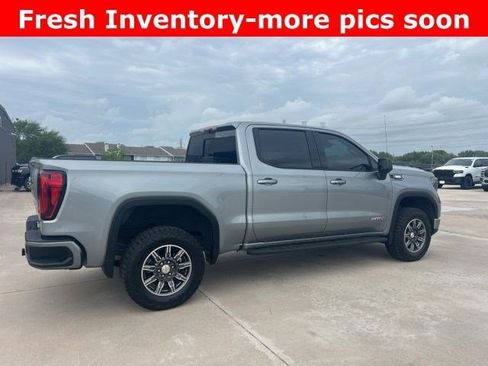 Used 2025 GMC Sierra 1500 AT4 w/ AT4 Premium Package image 5