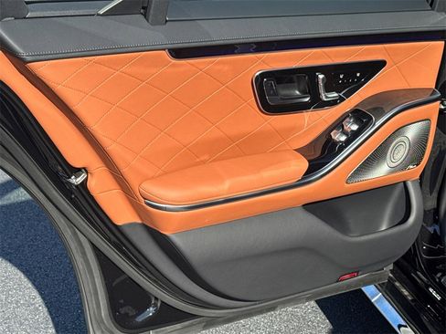 New 2026 Mercedes-Benz S 580 4MATIC Sedan image 14