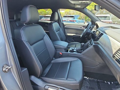 Used 2022 Volkswagen Atlas Cross Sport SE AWD/4WD image 10