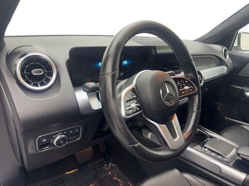 Used 2022 Mercedes-Benz GLB 250 w/ Premium Package Lite image 48