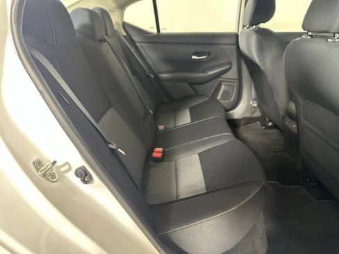 Used 2021 Nissan Sentra SV FWD image 21