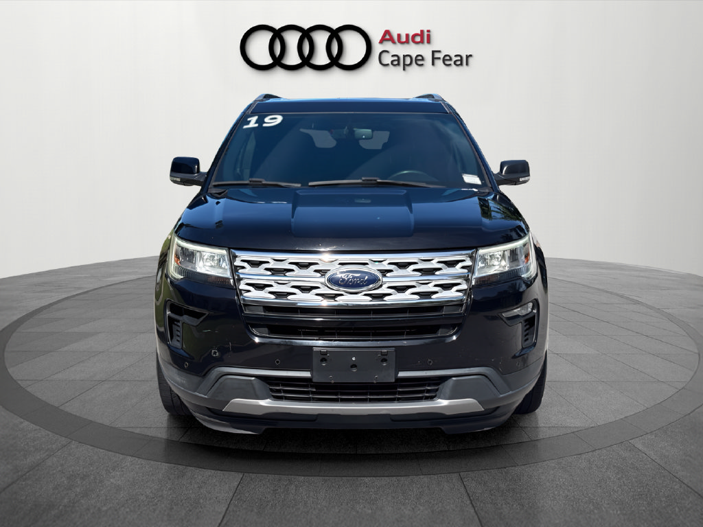 Used 2019 Ford Explorer XLT w/ Equipment Group 202A AWD/4WD image 11