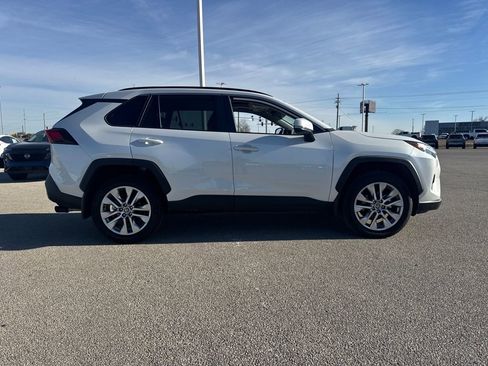 Used 2024 Toyota RAV4 XLE Premium image 8