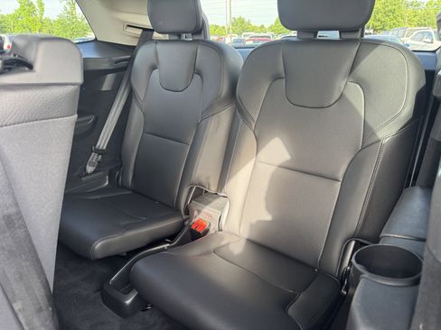 Used 2020 Volvo XC90 T8 Momentum w/ Protection Package Premier AWD/4WD image 16