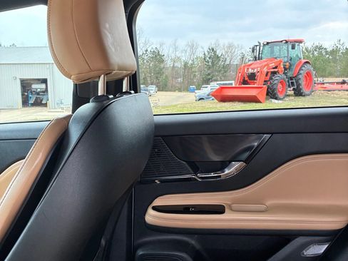 Used 2022 Lincoln Corsair Reserve w/ Elements Package image 28