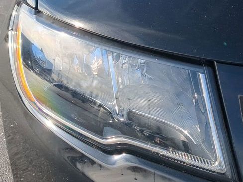 Used 2018 Jeep Compass Latitude w/ Popular Equipment Group image 9