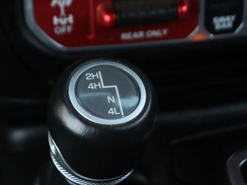 Used 2020 Jeep Gladiator Rubicon AWD/4WD image 31