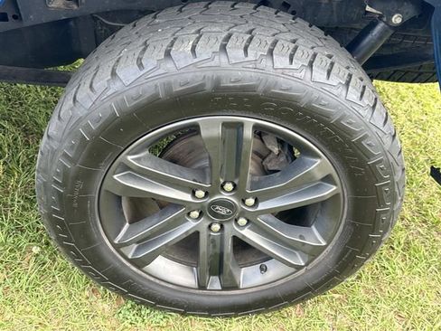 Used 2021 Ford F150 XLT w/ Equipment Group 302A High image 11