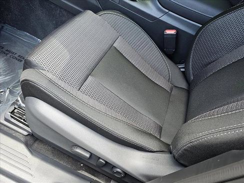 Used 2025 Subaru Outback Premium image 4