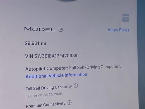 Used 2023 Tesla Model 3 Standard Range image 13