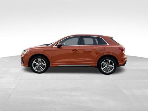 Used 2021 Audi Q3 2.0T Premium Plus w/ Premium Plus Package image 2