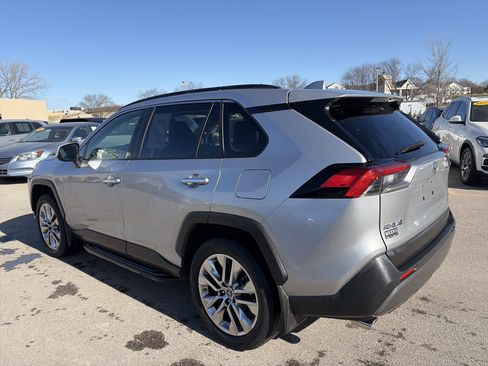Used 2019 Toyota RAV4 Limited w/ Cold Weather Package image 8