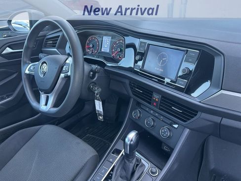 Used 2019 Volkswagen Jetta S image 6