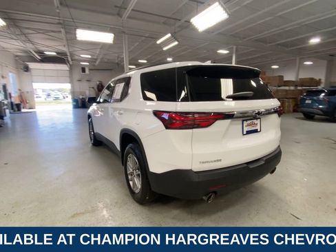 Used 2023 Chevrolet Traverse LT image 9