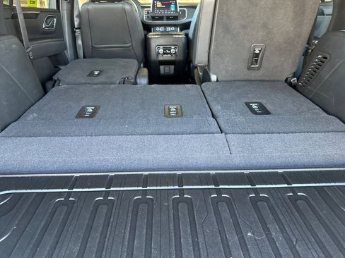 Certified 2022 GMC Yukon AT4 AWD/4WD image 17