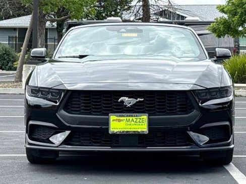Used 2025 Ford Mustang Convertible RWD image 7